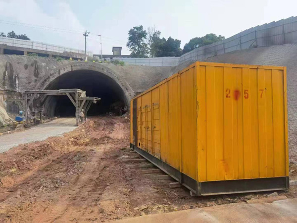 乌苏发电机出租自启装置的工作原理是什么?